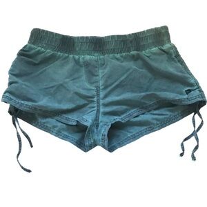 NWT Bench Kirkhaven shorts green elastic waist size Small